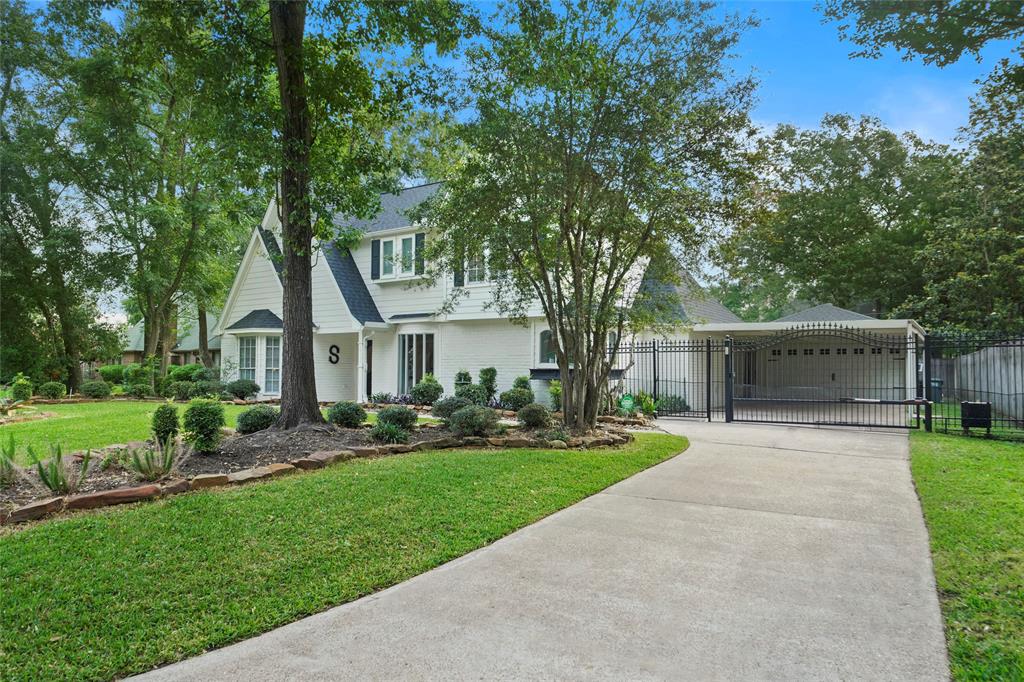 28122 Pine Manor Court The Woodlands  - RE/MAX The Woodland & Spring 