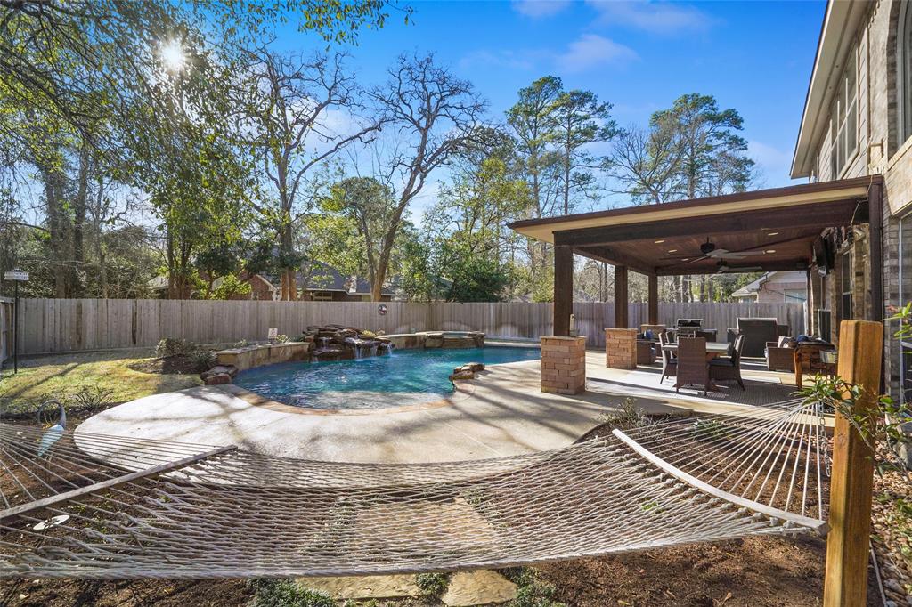 3 Hollow Glen Place The Woodlands  - RE/MAX The Woodland & Spring 