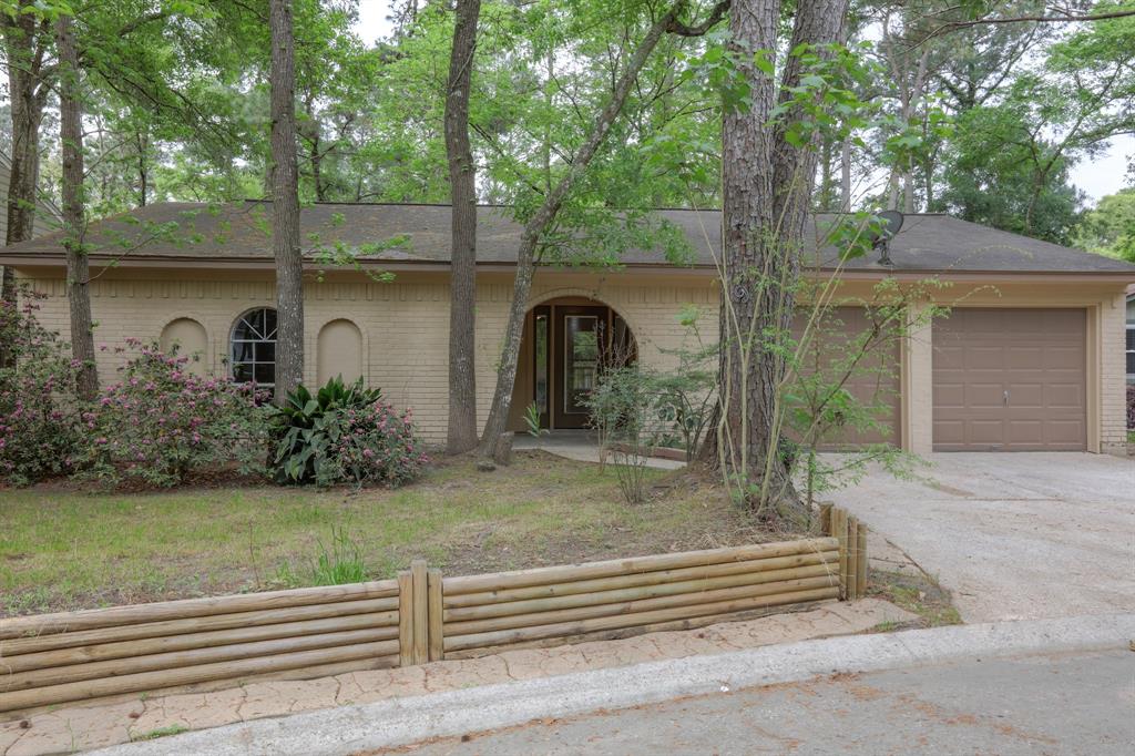 9 W Woodtimber Court The Woodlands  - RE/MAX The Woodland & Spring 